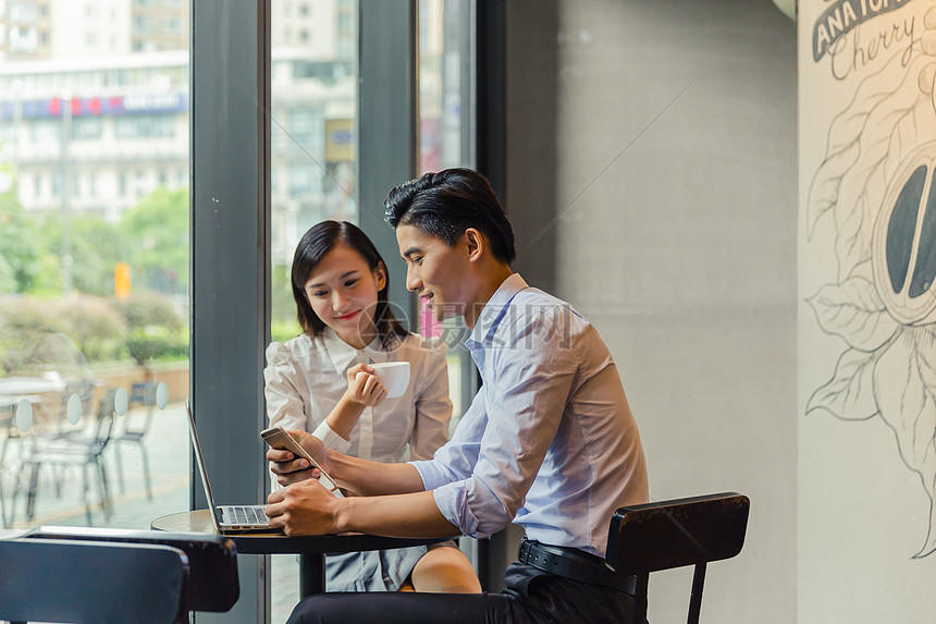 全运会男篮运动员走进港北区荷城小学